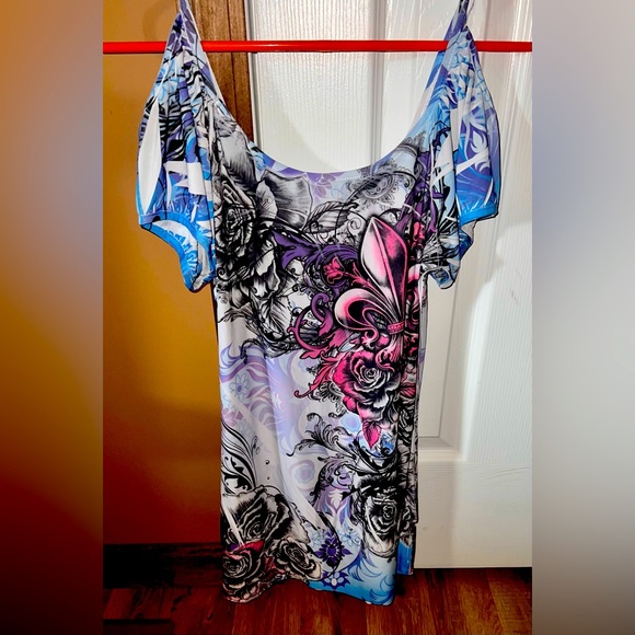 Top - Picture 2 of 3